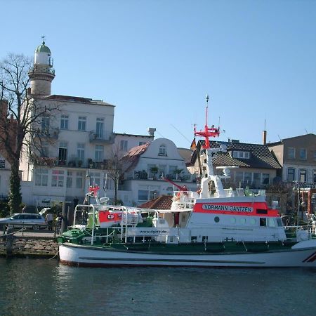 Stromschnelle, direkt am Alten Strom Rostock Exterior foto