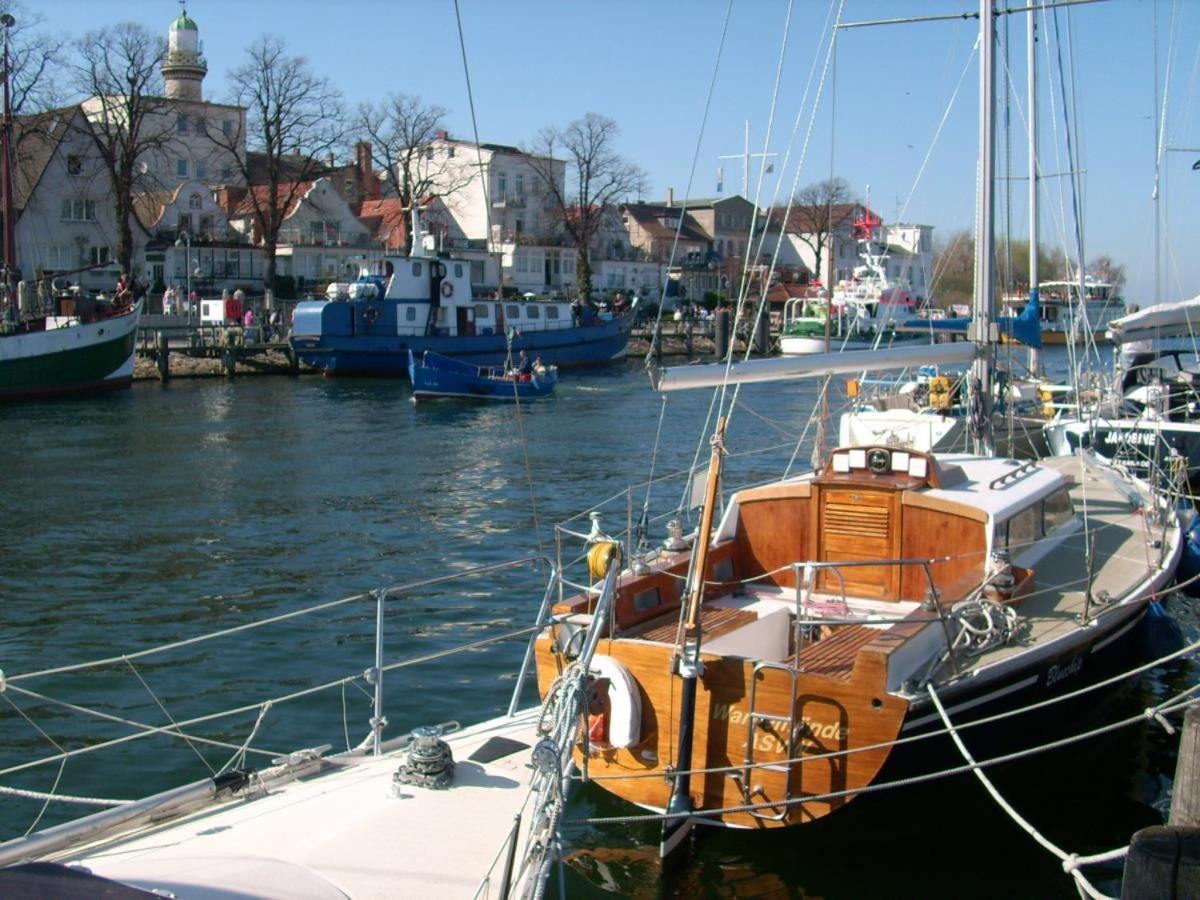 Stromschnelle, direkt am Alten Strom Rostock Exterior foto